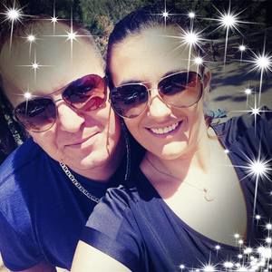 Meet your Posher, Adela